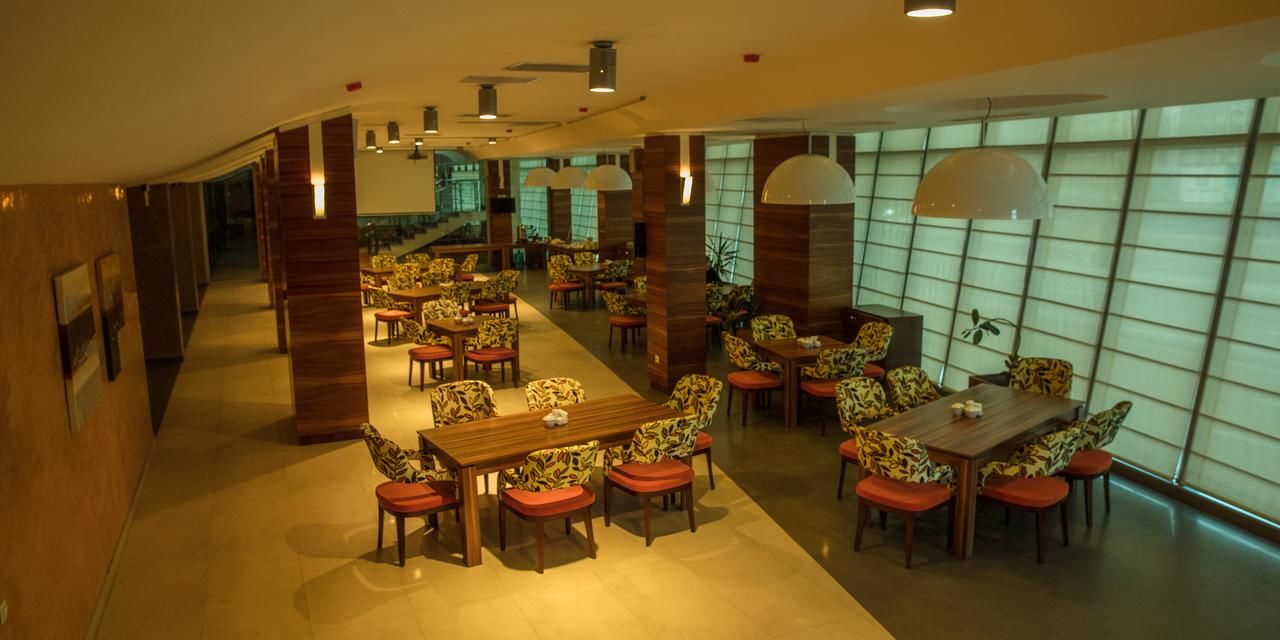 Отель Avenue Hotel Baku Баку-12